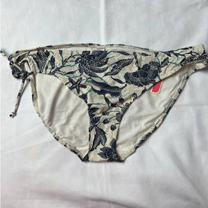 Old Navy Floral Bikini Bottom Size L NEW